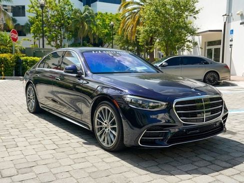 Used 2023 Mercedes-Benz S 500 4MATIC w/ AMG Line image 38