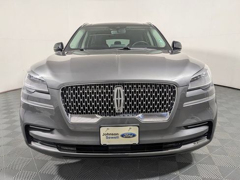 Used 2024 Lincoln Aviator Reserve w/ Elements Package Plus RWD image 3