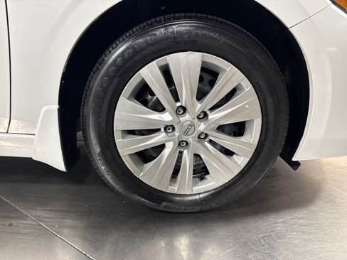 Used 2025 Nissan Sentra S FWD image 14