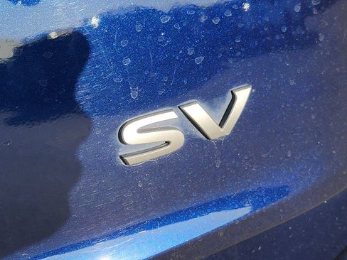 Used 2024 Nissan Rogue SV FWD image 8