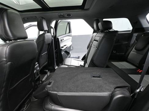 Used 2024 Ford Explorer XLT w/ XLT Sport Appearance Package image 47