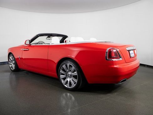 Used 2017 Rolls-Royce Dawn image 6