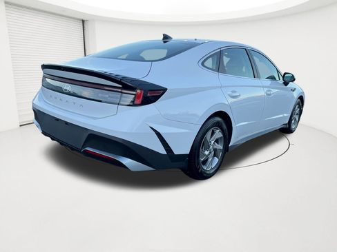 Certified 2025 Hyundai Sonata SE image 7