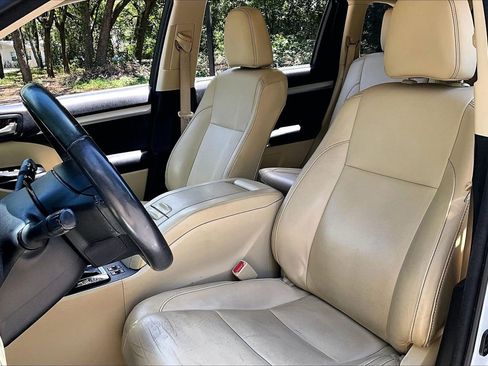 Used 2017 Toyota Highlander XLE FWD image 18