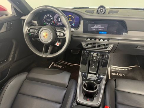 Certified 2025 Porsche 911 Carrera image 21