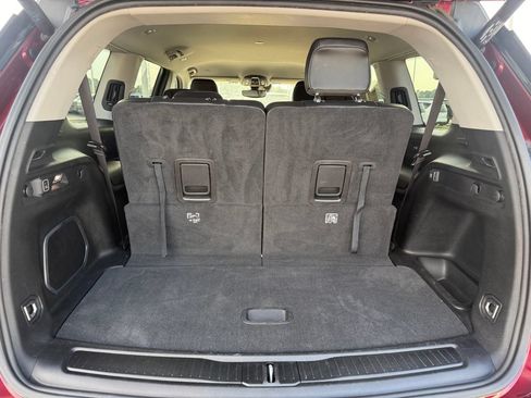 Used 2022 Jeep Grand Cherokee L Limited RWD image 22