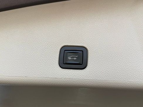 Used 2016 Cadillac SRX Performance w/ Driver Awareness Package AWD/4WD image 21
