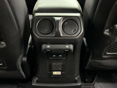 Used 2024 Jeep Wrangler Unlimited Sahara w/ Technology Group AWD/4WD image 42