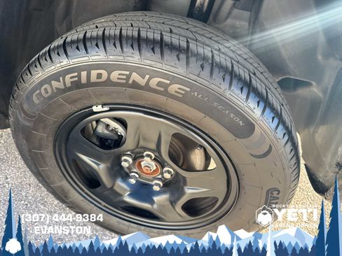 Used 2019 Jeep Renegade Sport image 16