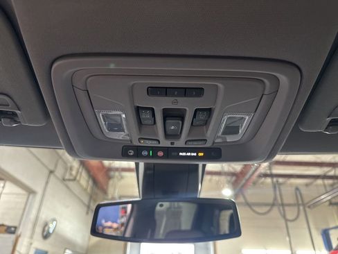 Used 2020 Chevrolet Silverado 1500 LTZ w/ LTZ Premium Package image 35