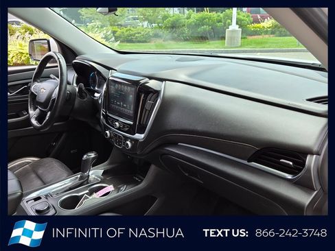 Used 2018 Chevrolet Traverse Premier AWD/4WD image 17