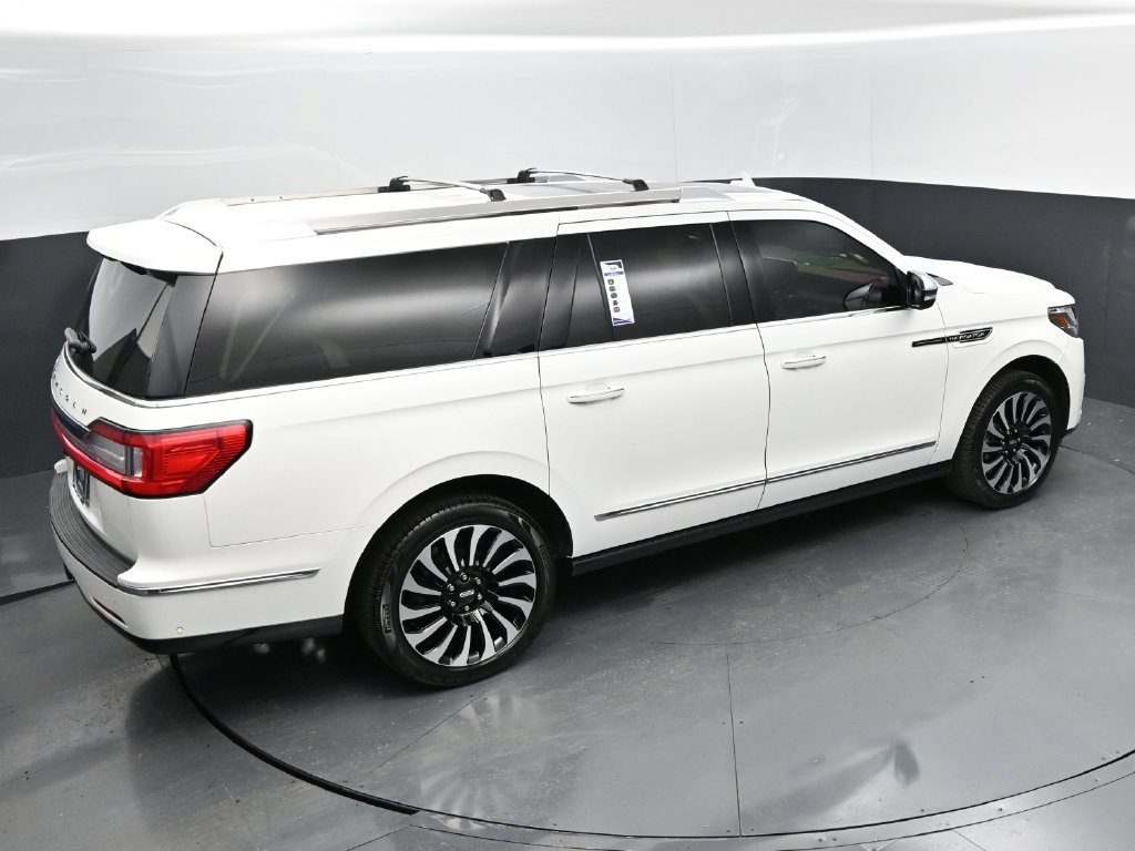 Used 2021 Lincoln Navigator L Black Label w/ Cargo Convenience Package AWD/4WD image 32