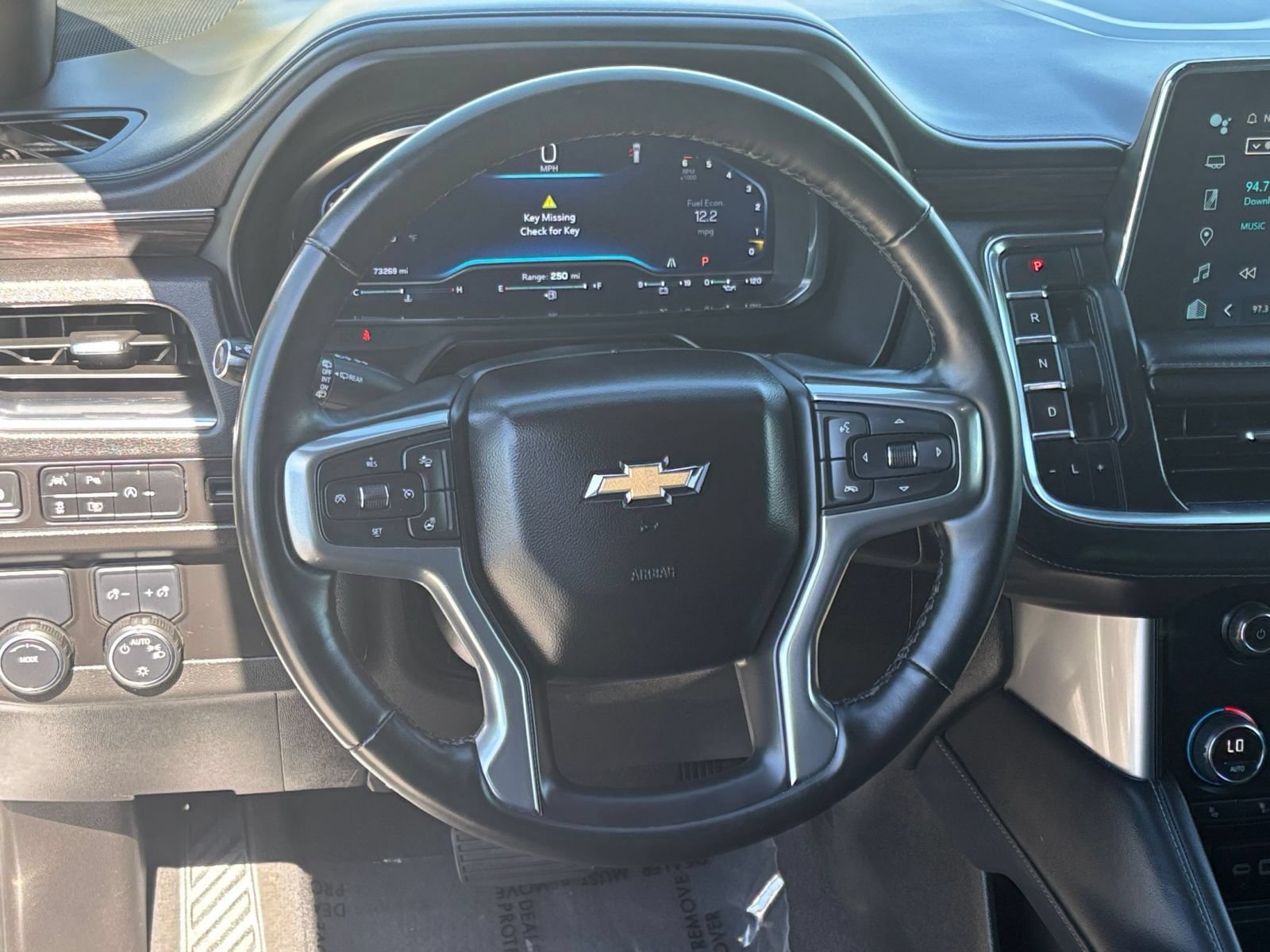 Used 2024 Chevrolet Tahoe LT w/ Luxury Package RWD image 29