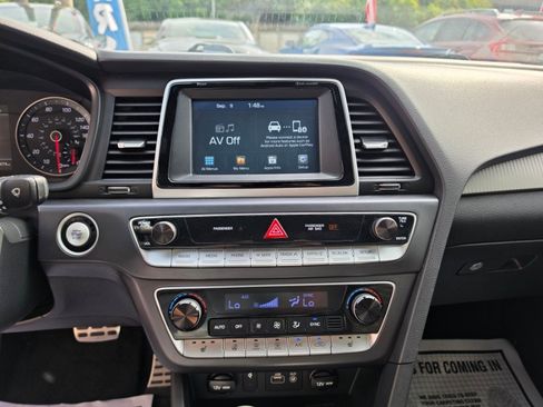 Used 2019 Hyundai Sonata Sport w/ Tech Package 03 FWD image 14