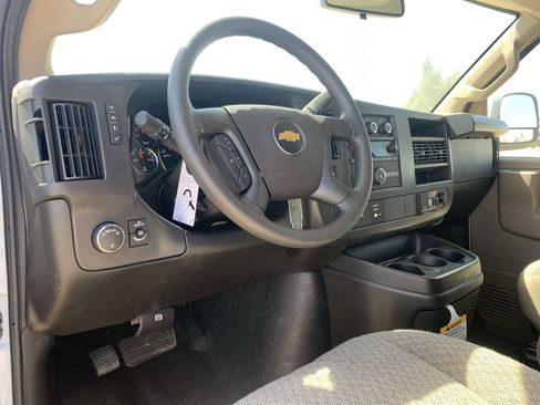 New 2026 Chevrolet Express 2500 RWD image 7