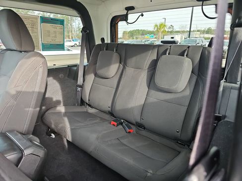 Used 2023 Jeep Wrangler Sport S image 19