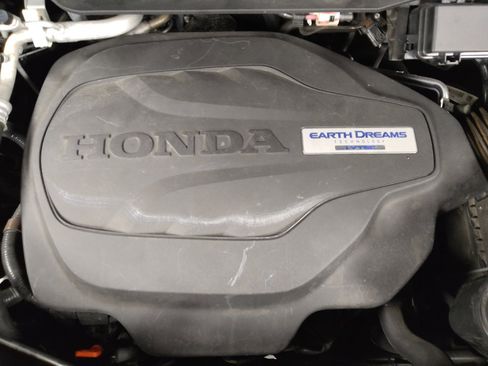 Used 2016 Honda Pilot Touring image 30