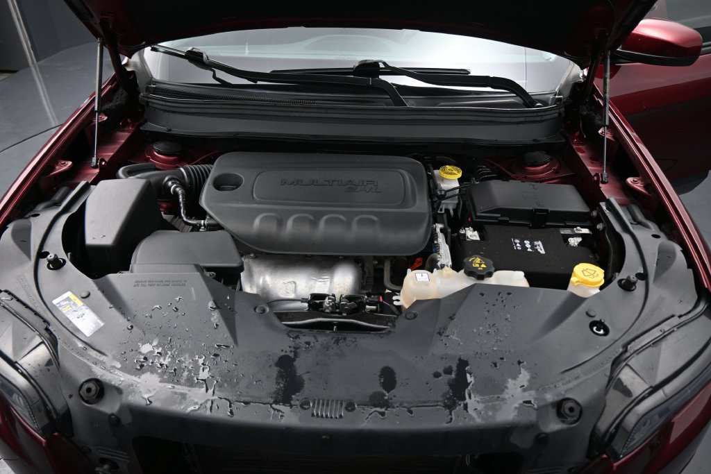 Used 2021 Jeep Cherokee Latitude FWD image 30