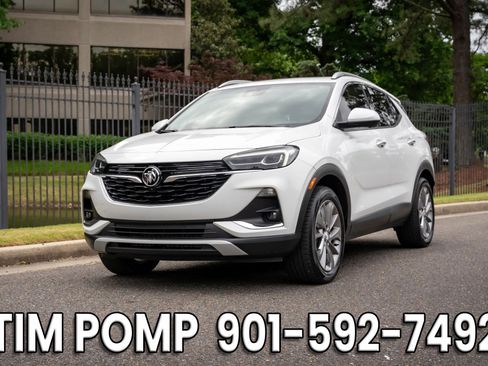 Used 2022 Buick Encore GX Essence w/ Advanced Technology Package FWD image 2