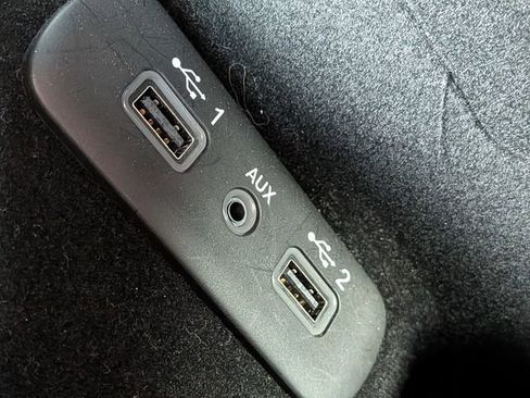 Used 2023 Dodge Challenger R/T w/ Blacktop Package image 21