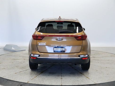 Used 2020 Kia Sportage LX w/ LX Popular Package AWD/4WD image 4