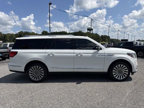 Used 2021 Lincoln Navigator L Reserve w/ Luxury Package AWD/4WD image 8