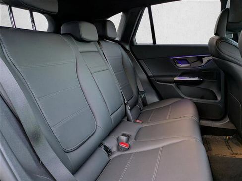 Certified 2025 Mercedes-Benz GLC 300 image 20