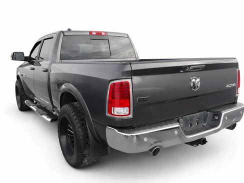 Used 2018 RAM 1500 Laramie image 3