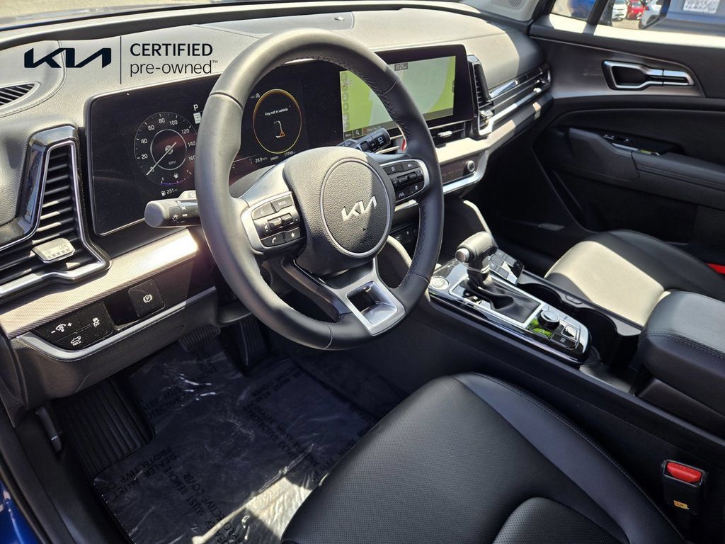 Certified 2025 Kia Sportage SX FWD image 11