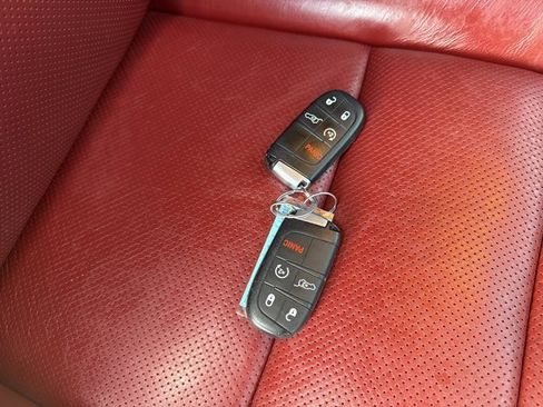 Used 2022 Dodge Durango SRT image 9