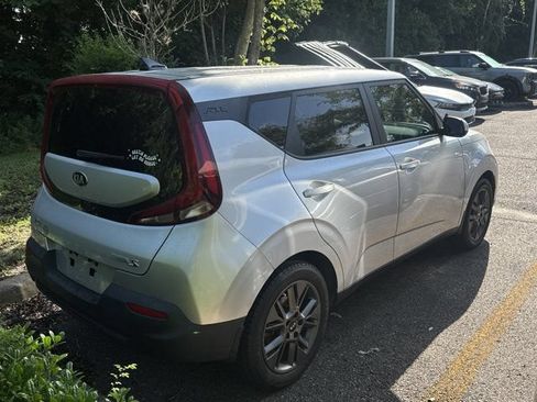 Used 2021 Kia Soul S FWD image 7