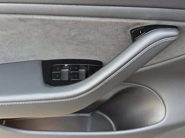 Used 2019 Tesla Model 3 Performance AWD/4WD image 15