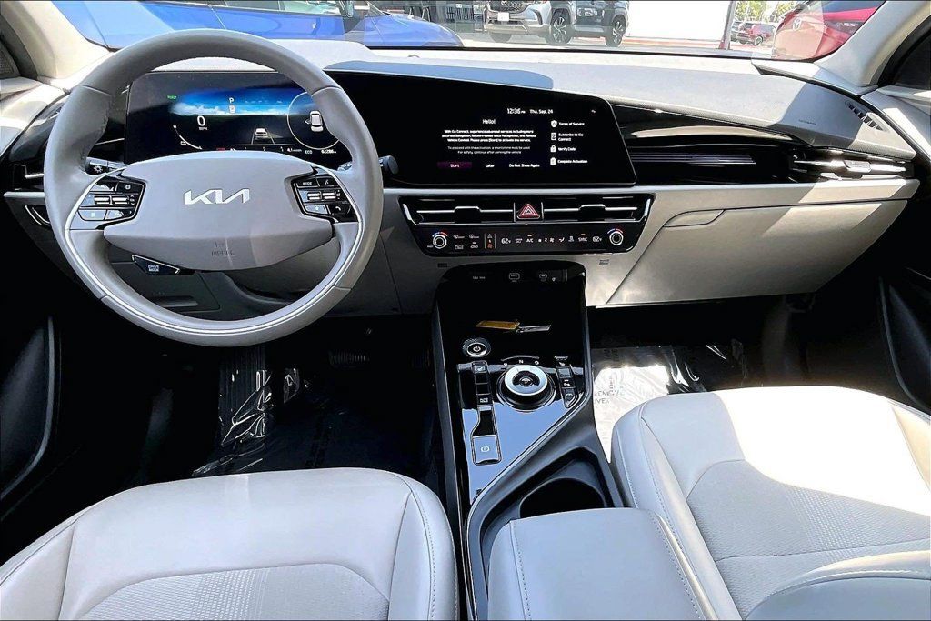 Used 2023 Kia Niro Wind FWD image 13