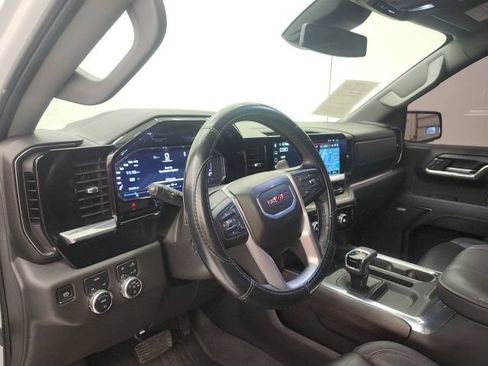 Used 2025 GMC Sierra 1500 SLT w/ SLT Premium Package AWD/4WD image 12