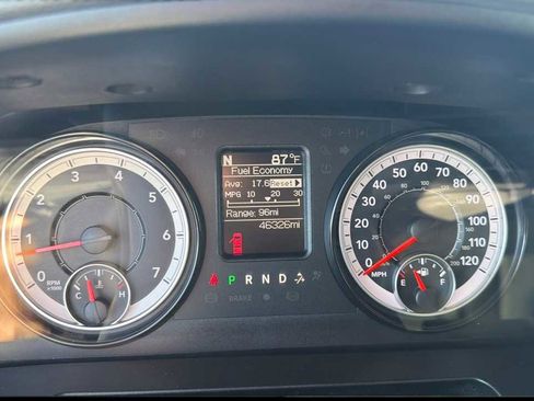 Used 2020 RAM 1500 Tradesman AWD/4WD image 4