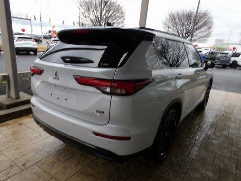 New 2025 Mitsubishi Outlander SEL Black Edition image 7