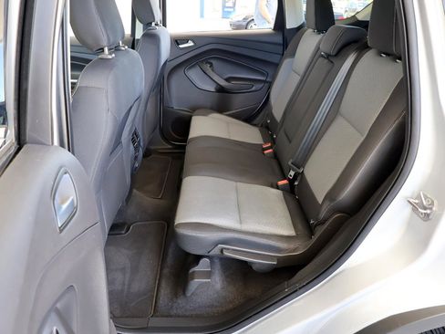 Used 2019 Ford Escape SE FWD image 21