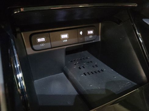 Used 2023 Kia Sorento SX Prestige image 16