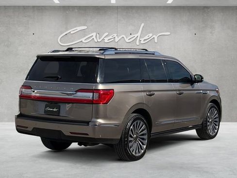 Used 2019 Lincoln Navigator Reserve AWD/4WD image 16