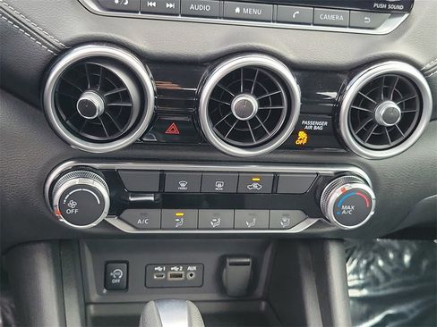 Used 2024 Nissan Sentra SV image 11