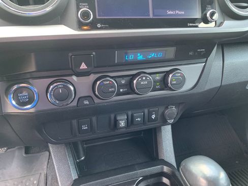 Used 2023 Toyota Tacoma TRD Sport AWD/4WD image 24