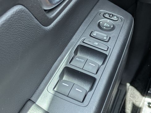 Used 2024 Honda CR-V LX image 19