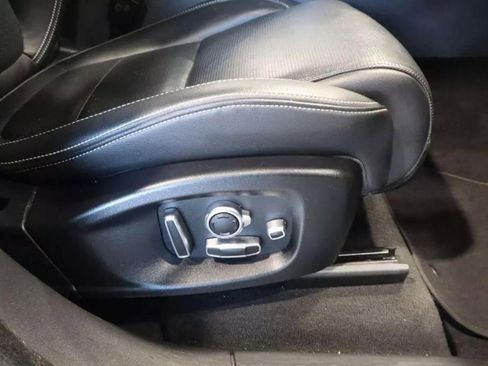 Used 2020 Jaguar F-PACE S image 45