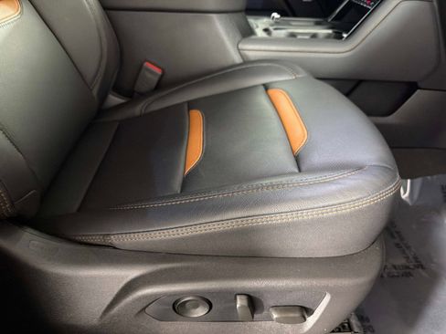 Used 2025 GMC Sierra 2500 AT4 AWD/4WD image 26