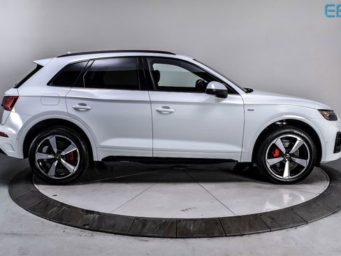 Used 2024 Audi Q5 2.0T Prestige w/ Prestige Package image 7