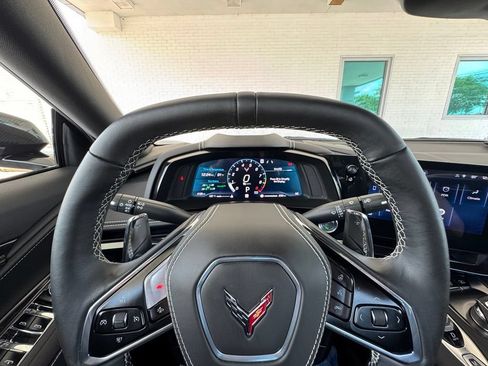 Used 2025 Chevrolet Corvette Z06 w/ Stealth Interior Trim Package RWD image 28