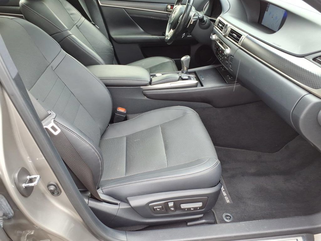 Used 2019 Lexus GS 350 F Sport AWD/4WD image 9