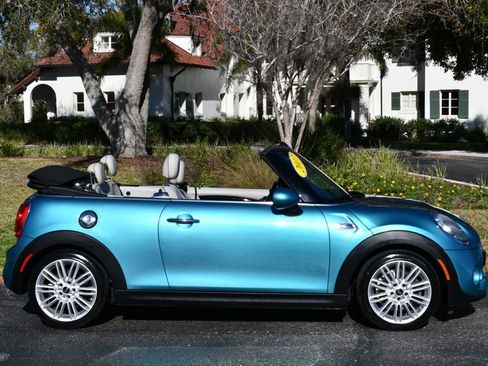 Used 2017 MINI Cooper S image 43