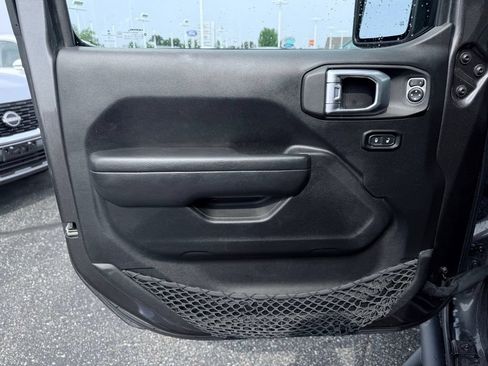 Used 2022 Jeep Wrangler Unlimited Sport AWD/4WD image 12