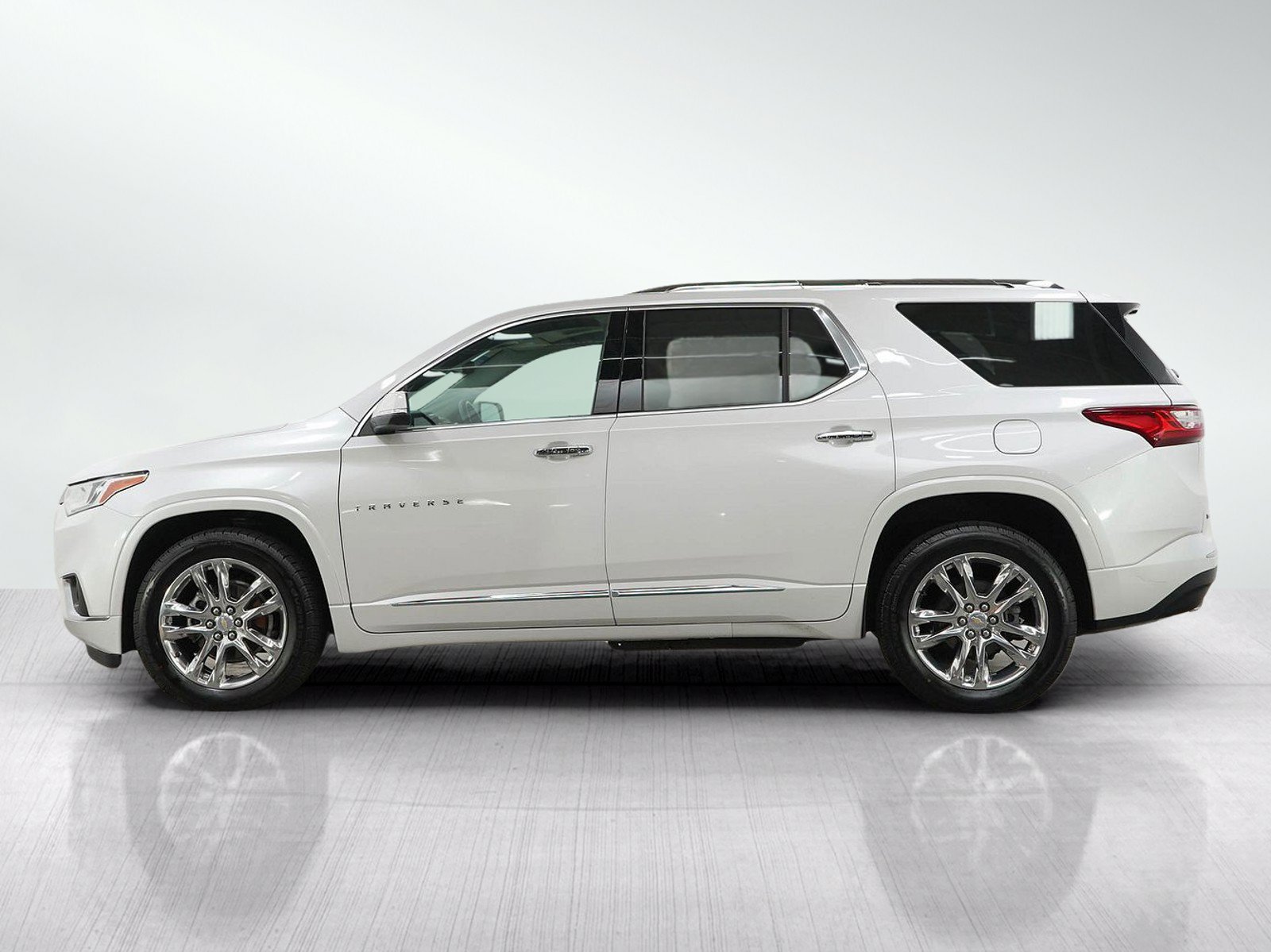Used 2021 Chevrolet Traverse High Country AWD/4WD image 2